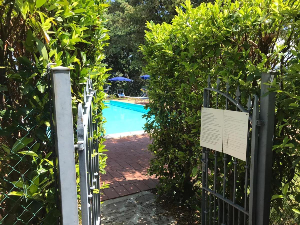 Agriturismo Camiano Piccolo Montefalco Buitenkant foto