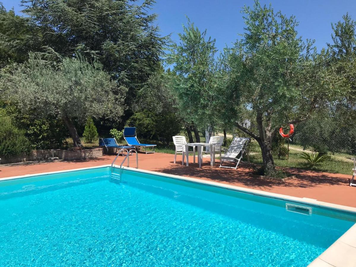 Agriturismo Camiano Piccolo Montefalco Buitenkant foto