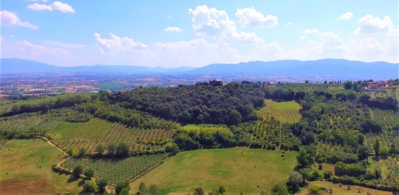 Agriturismo Camiano Piccolo Montefalco Buitenkant foto